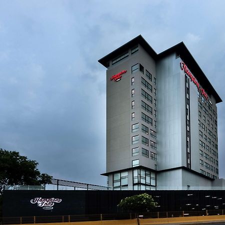 Hampton Inn And Suites San Luis Potosi Slp Exterior foto