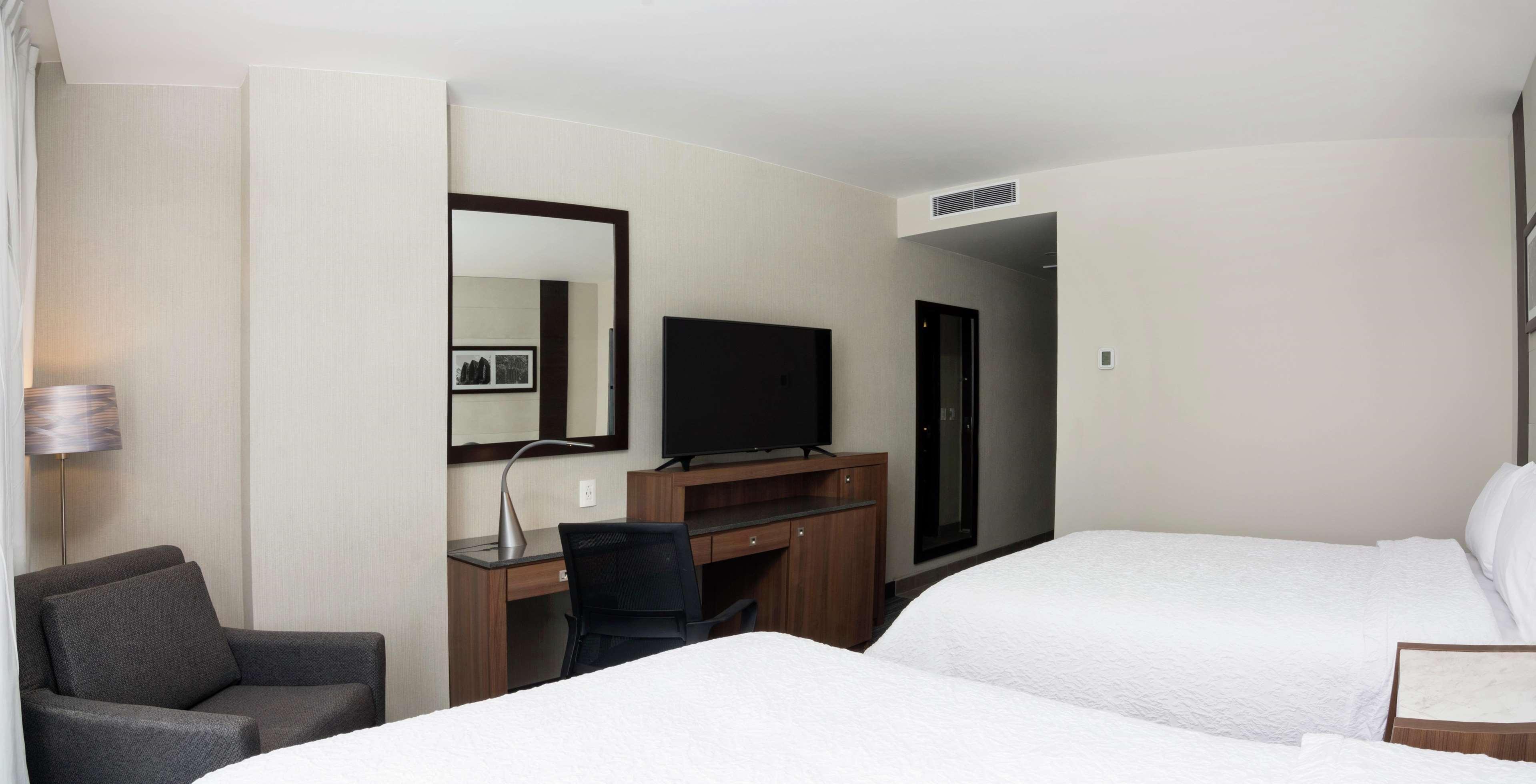 Hampton Inn And Suites San Luis Potosi Slp Exterior foto